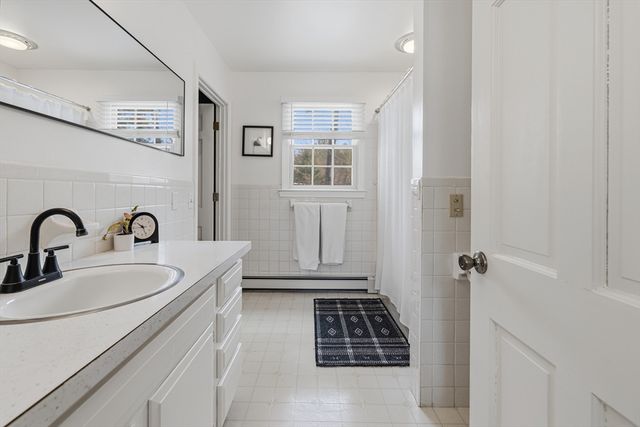 26 Windsor Rd, Sandwich, MA 02563