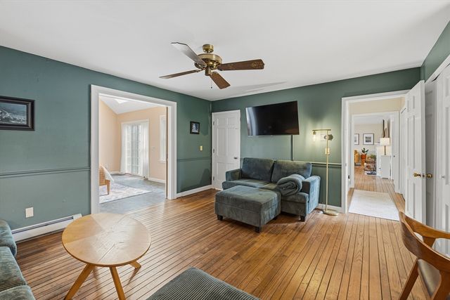 26 Windsor Rd, Sandwich, MA 02563