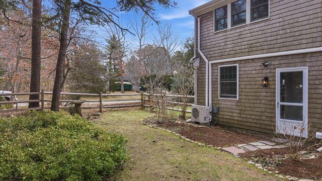 26 Windsor Rd, Sandwich, MA 02563