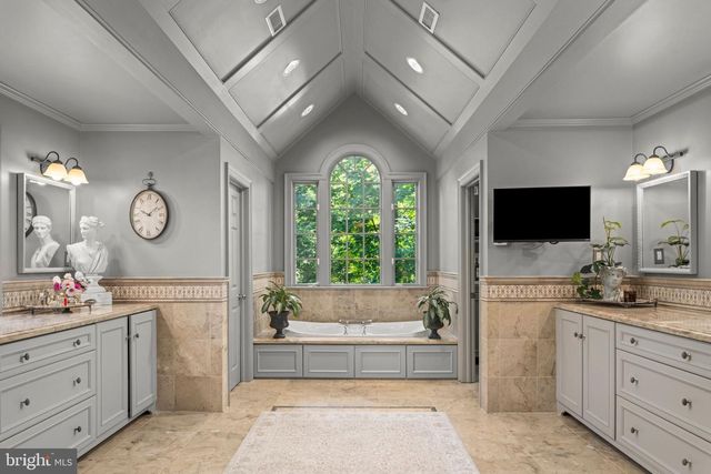 6464 OLD CARVERSVILLE RD, Carversville, PA 18913