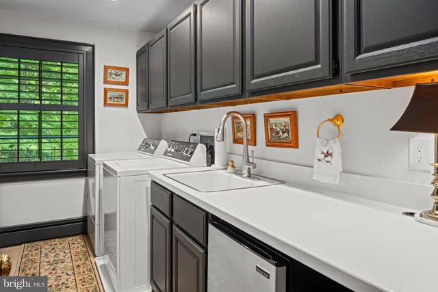 6464 OLD CARVERSVILLE RD, Carversville, PA 18913