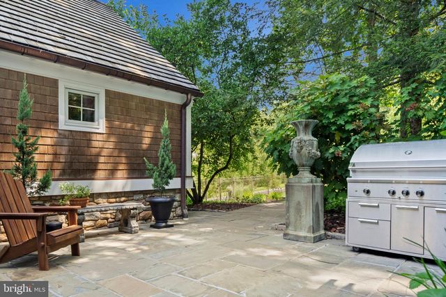 6464 OLD CARVERSVILLE RD, Carversville, PA 18913