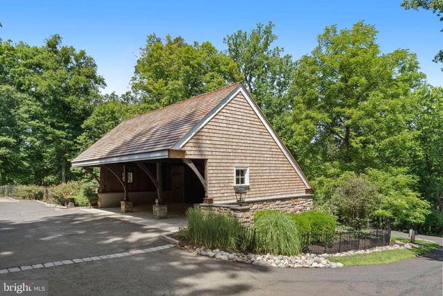 6464 OLD CARVERSVILLE RD, Carversville, PA 18913