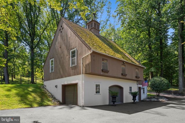 6464 OLD CARVERSVILLE RD, Carversville, PA 18913