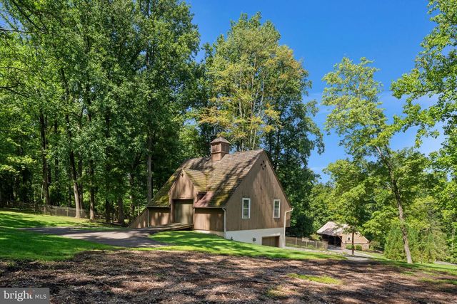 6464 OLD CARVERSVILLE RD, Carversville, PA 18913