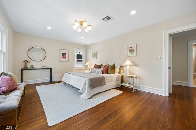 22 Rutgers St, Maplewood Twp., NJ 07040