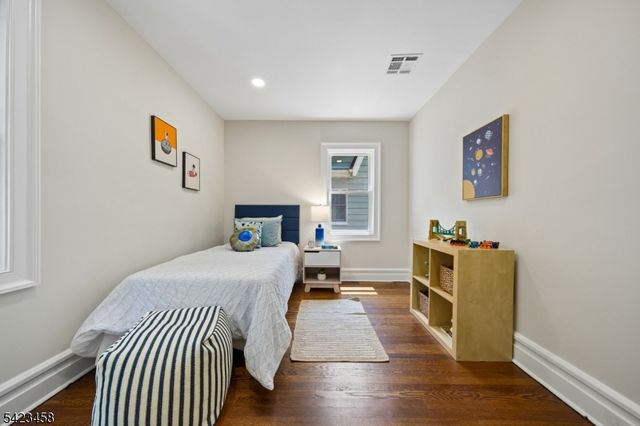 22 Rutgers St, Maplewood Twp., NJ 07040