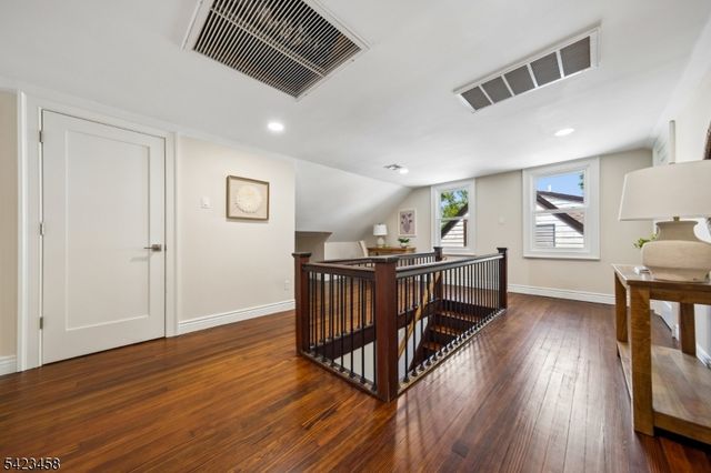 22 Rutgers St, Maplewood Twp., NJ 07040