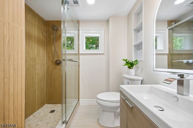 22 Rutgers St, Maplewood Twp., NJ 07040