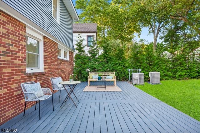 22 Rutgers St, Maplewood Twp., NJ 07040