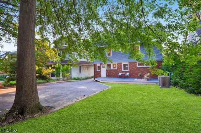 22 Rutgers St, Maplewood Twp., NJ 07040