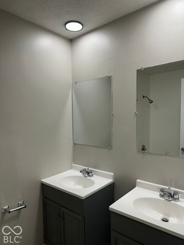 9031 E 34th Street, Indianapolis, IN 46235