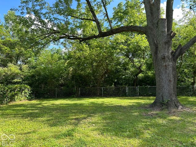 9031 E 34th Street, Indianapolis, IN 46235