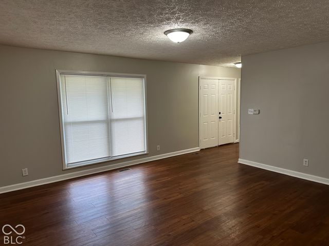9031 E 34th Street, Indianapolis, IN 46235