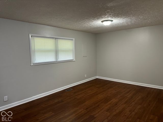 9031 E 34th Street, Indianapolis, IN 46235