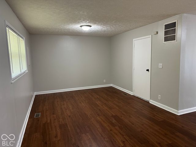 9031 E 34th Street, Indianapolis, IN 46235