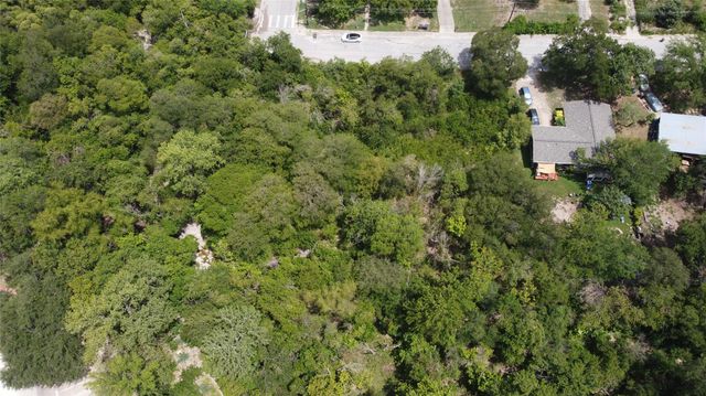 2502 Douglas ST, Austin, TX 78741