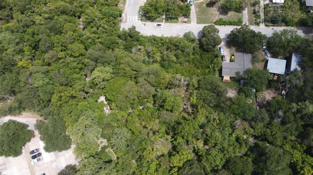 2502 Douglas ST, Austin, TX 78741