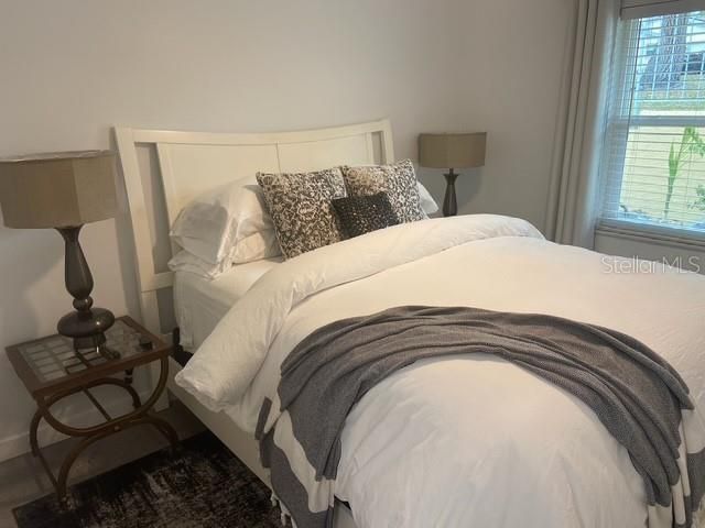 1009 SUMNER BLVD E, Safety Harbor, FL 34695