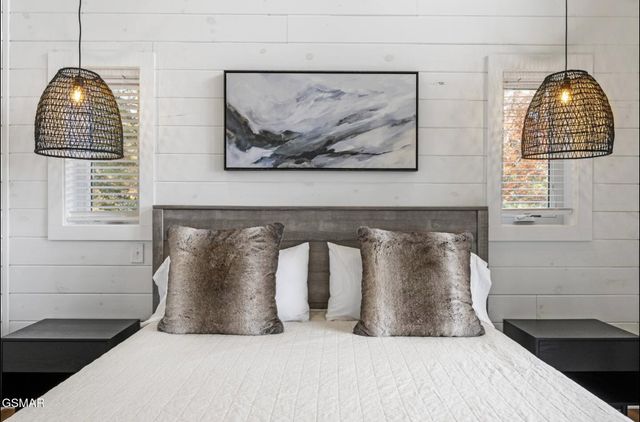 2120 Walnut Court, Sevierville, TN 37876