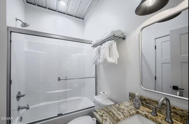 2120 Walnut Court, Sevierville, TN 37876