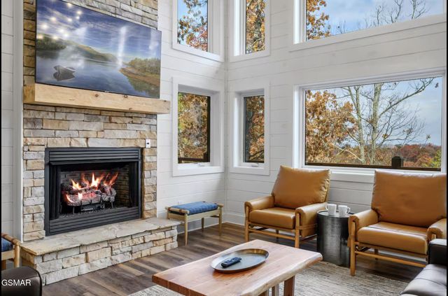 2120 Walnut Court, Sevierville, TN 37876