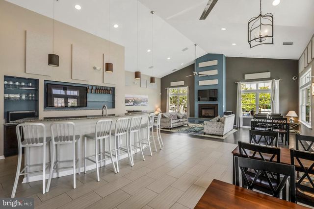 1501-B N VAN DORN ST, Alexandria, VA 22304