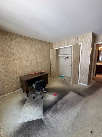 26471 Summerdale Drive 155, Southfield, MI 48033