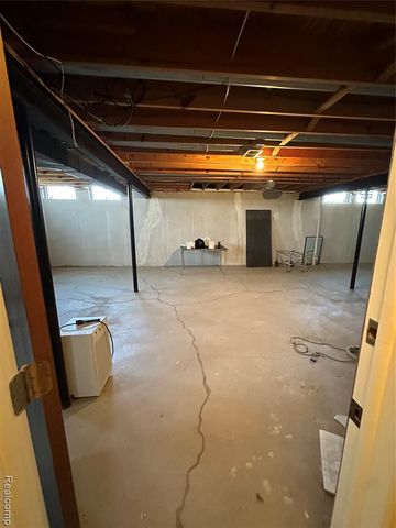 26471 Summerdale Drive 155, Southfield, MI 48033