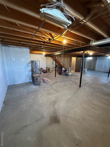 26471 Summerdale Drive 155, Southfield, MI 48033