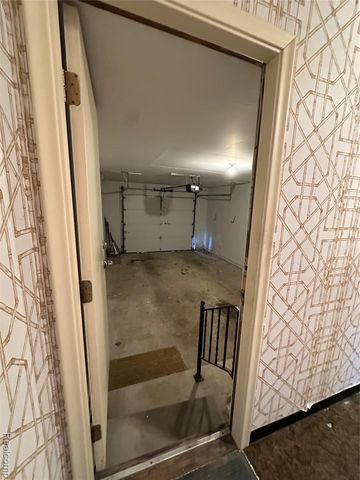 26471 Summerdale Drive 155, Southfield, MI 48033