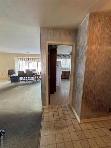 26471 Summerdale Drive 155, Southfield, MI 48033