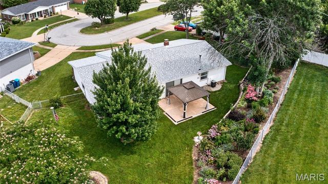 4542 Frederickton Court, St Louis, MO 63128