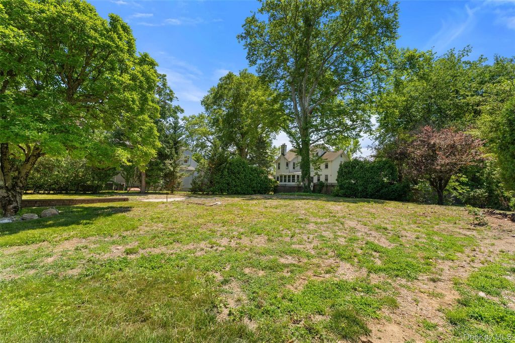819 The Crescent, Mamaroneck, NY 10543 — photo 3