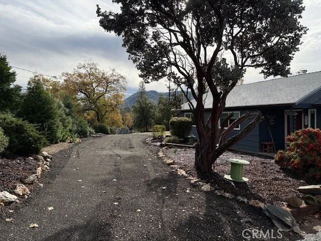 39468 Summit Drive, Oakhurst, CA 93644