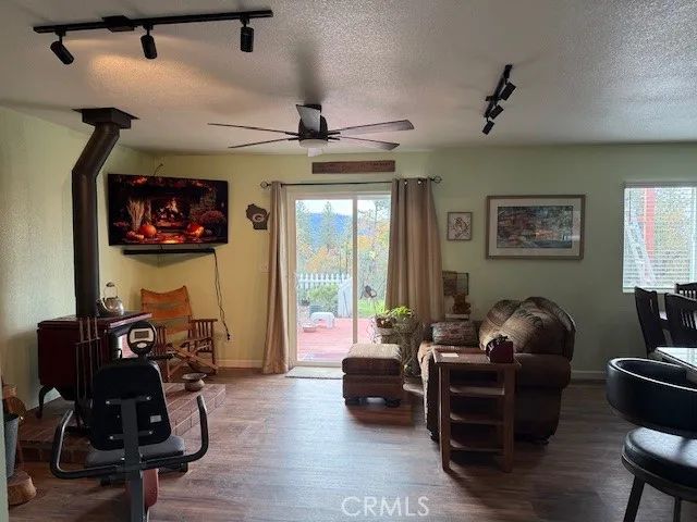 39468 Summit Drive, Oakhurst, CA 93644