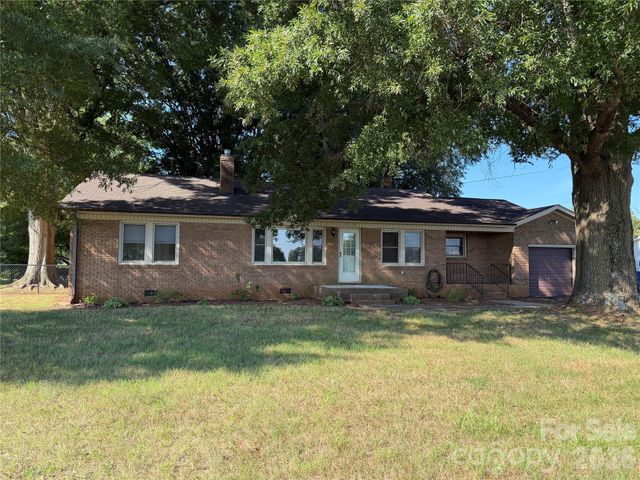 3649 Taylorsville Highway, Statesville, NC 28625