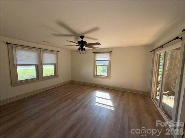 3649 Taylorsville Highway, Statesville, NC 28625