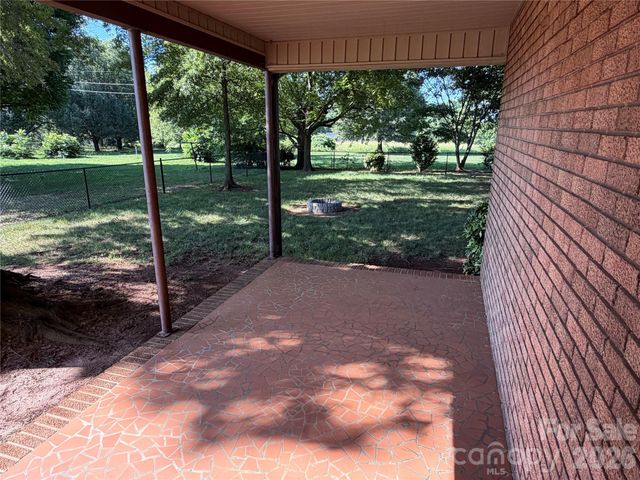 3649 Taylorsville Highway, Statesville, NC 28625
