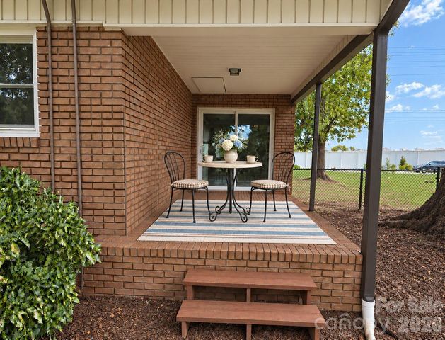 3649 Taylorsville Highway, Statesville, NC 28625
