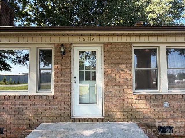 3649 Taylorsville Highway, Statesville, NC 28625