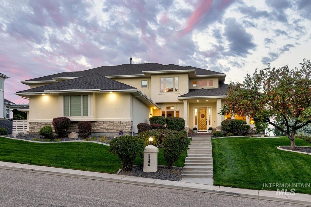 5560 N Quail Summit Place, Boise, ID 83703