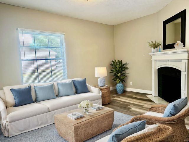 225 W Washington, Elkhart, IN 46516