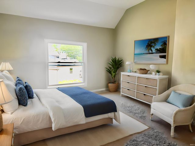 225 W Washington, Elkhart, IN 46516