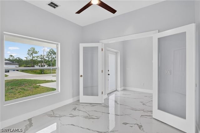 454 Mercedes CT, Lehigh Acres, FL 33972