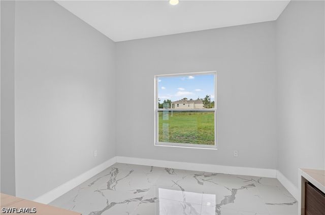 454 Mercedes CT, Lehigh Acres, FL 33972