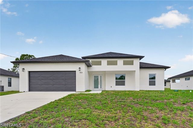 454 Mercedes CT, Lehigh Acres, FL 33972