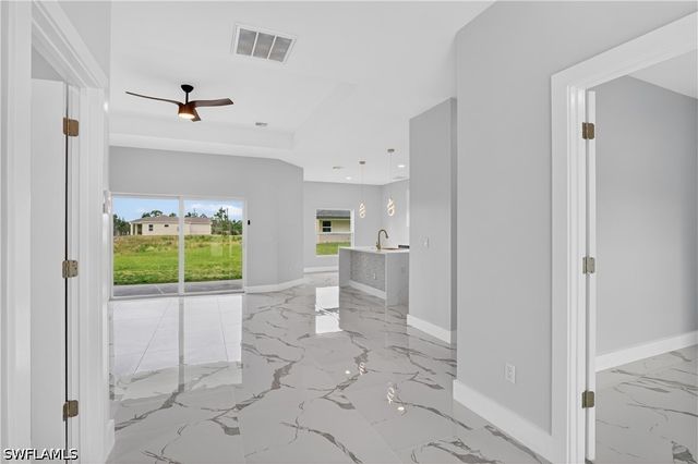 454 Mercedes CT, Lehigh Acres, FL 33972