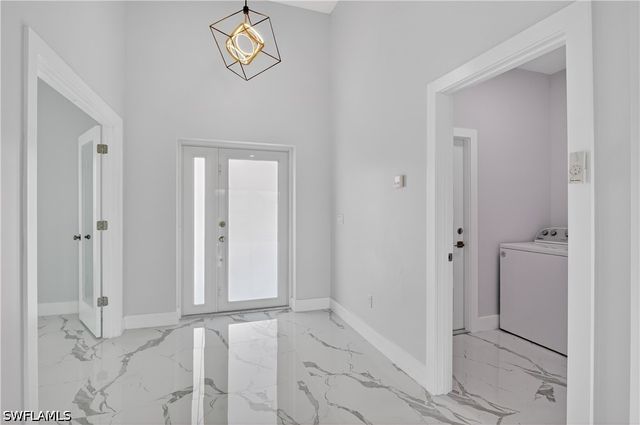 454 Mercedes CT, Lehigh Acres, FL 33972