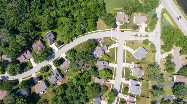 860 Quail Ridge Circle, Chesterton, IN 46304